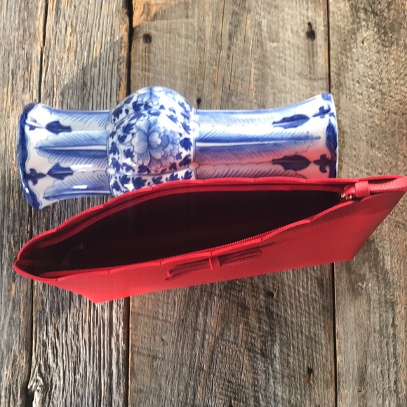 Canvas Stripe and Red Scalloped Make-Up Bags - Picture 6 of 13